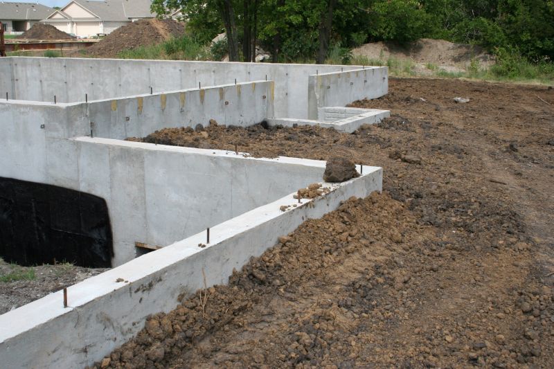 Foundation Wall Pouring in Fort Meade, FL